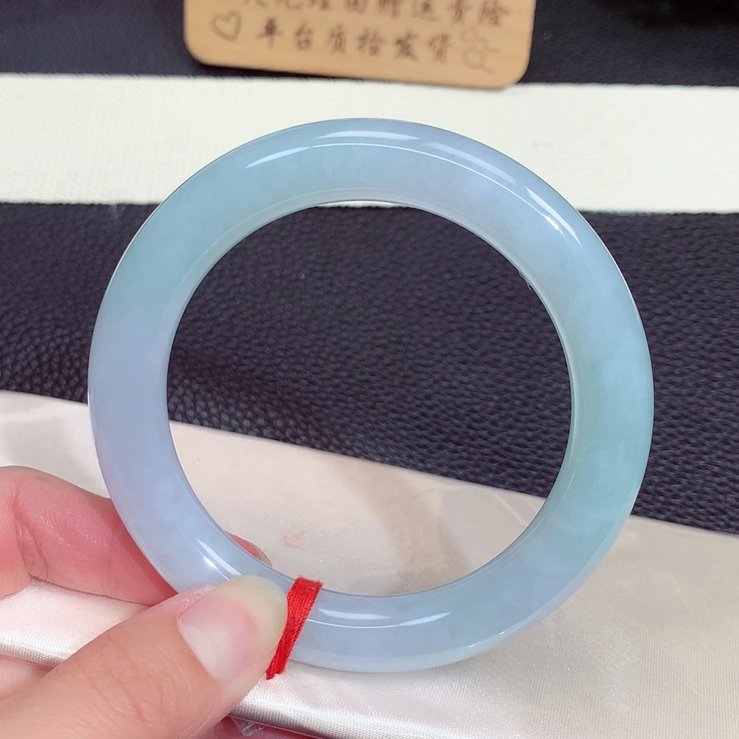 翡翠手镯未镶嵌429