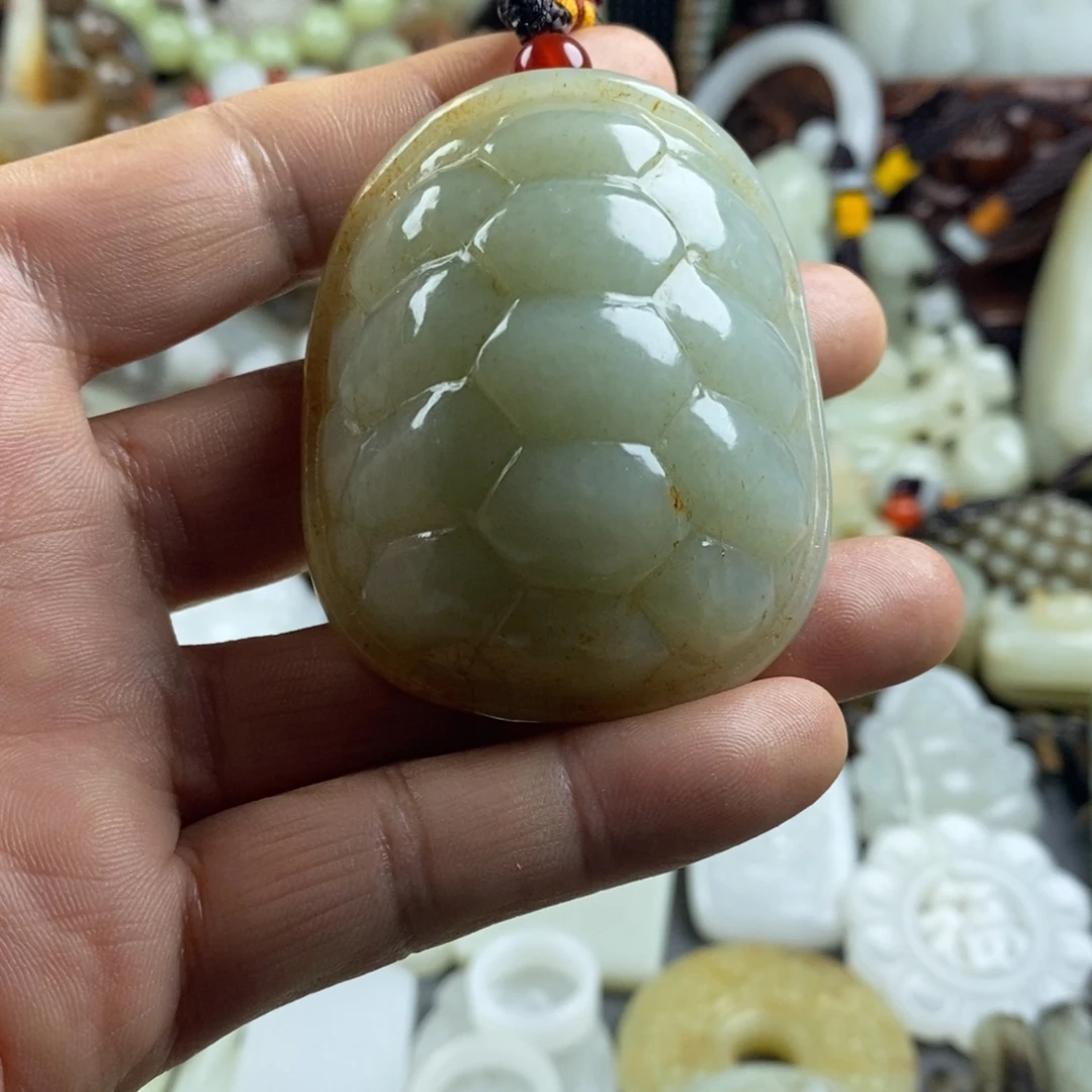 和田玉（糖玉）未镶嵌颈饰
