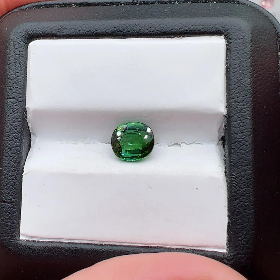 碧玺1.62克拉裸石未镶嵌