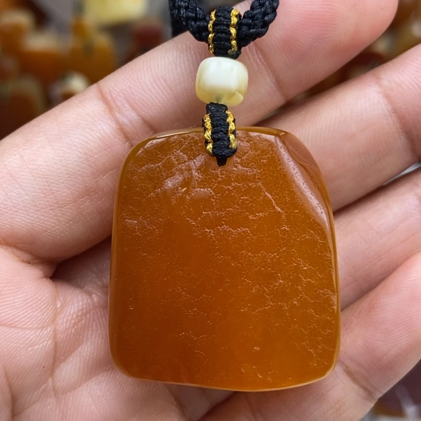 【闪购商品】琥珀颈饰未镶嵌