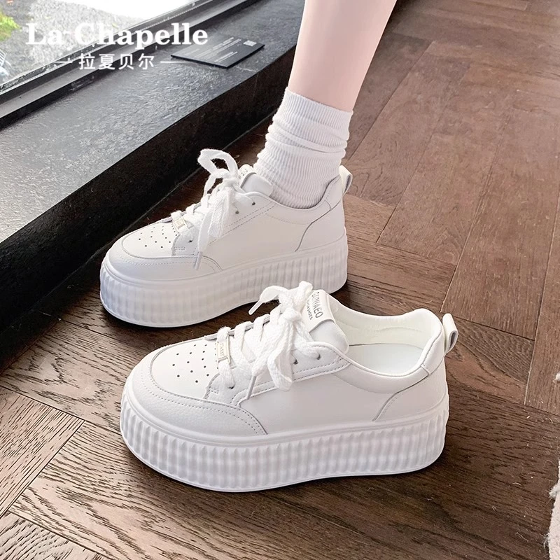 拉夏贝尔厚底小白鞋女2025新款冬季透气爆款百搭轻便休闲运动板鞋