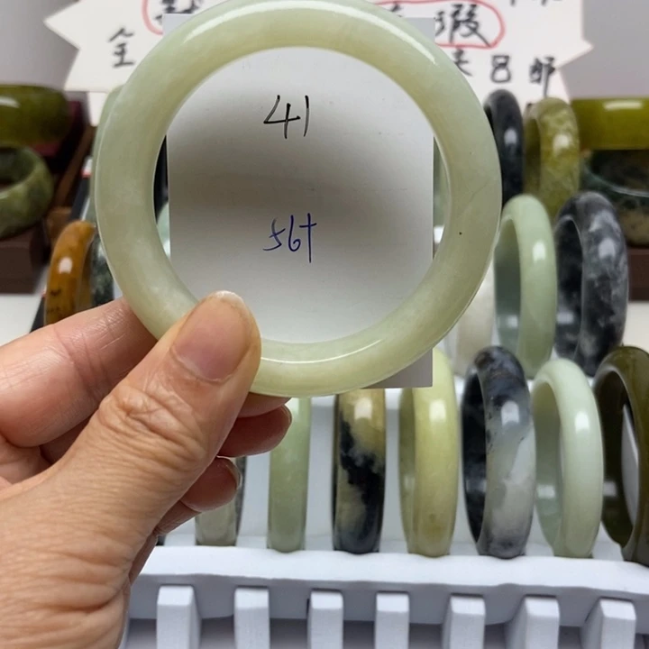 未镶嵌蛇纹石玉手镯