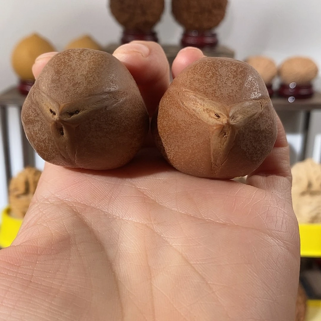 吊坠文玩核桃小****A橄榄核练手38瑕不退不换不接受中差评