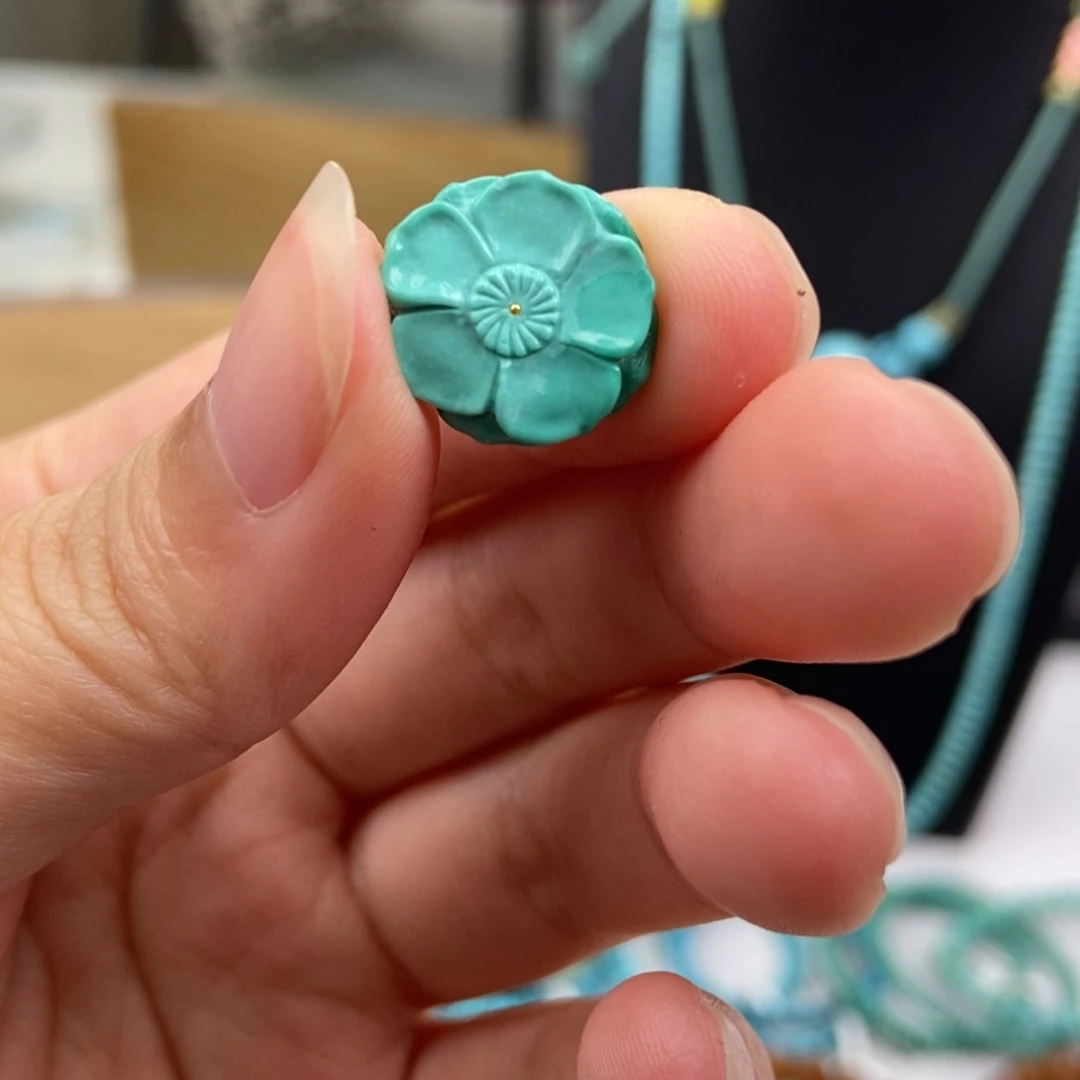 未镶嵌绿松石珠宝奇石