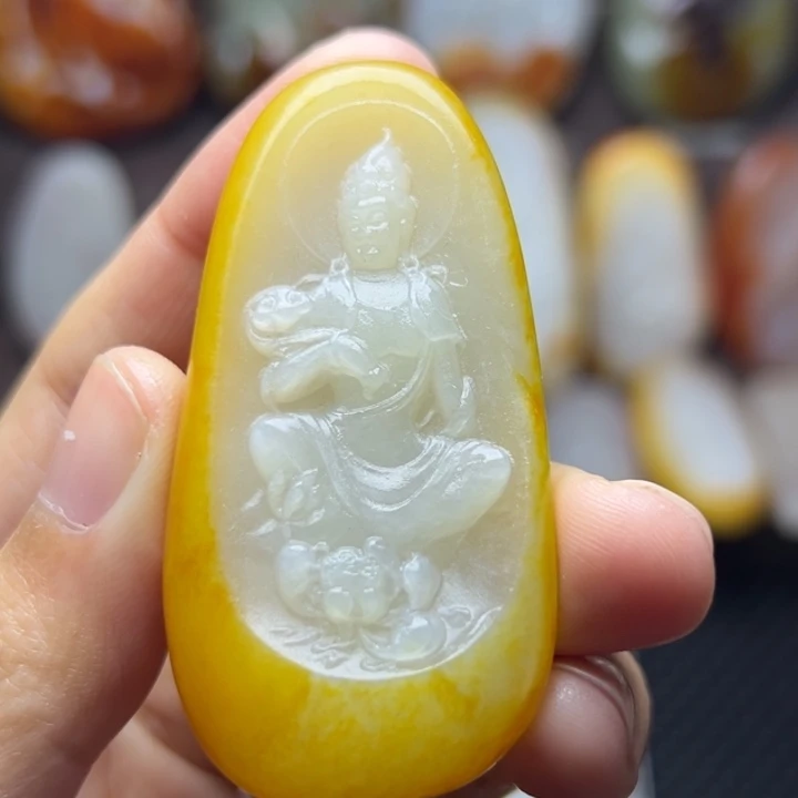 和田玉未镶嵌颈饰