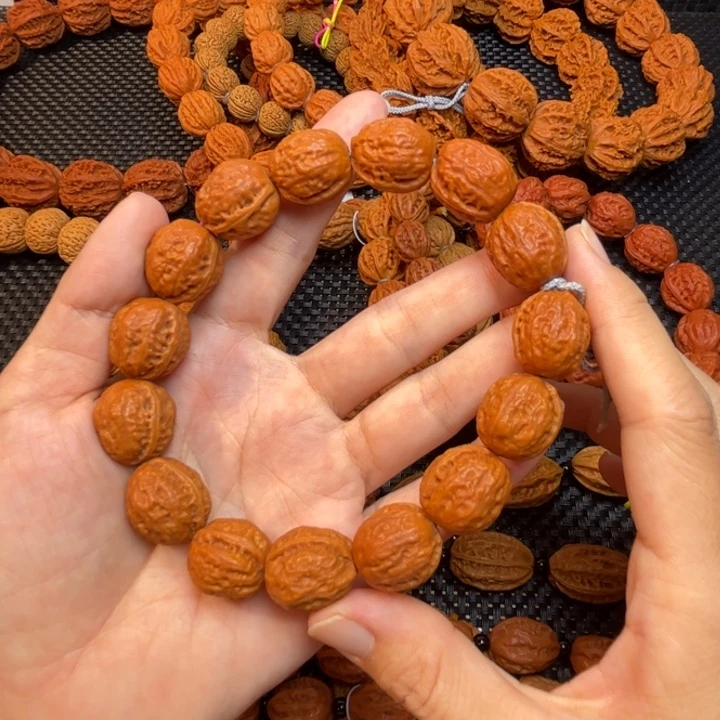 ╮***╭龙脊菩提吊坠金豆