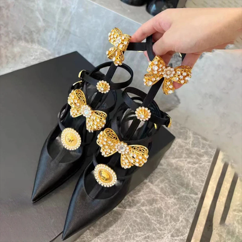 阿迪运动扣带尖头性感高跟鞋女超高跟复古2024夏新款真丝凉鞋细跟