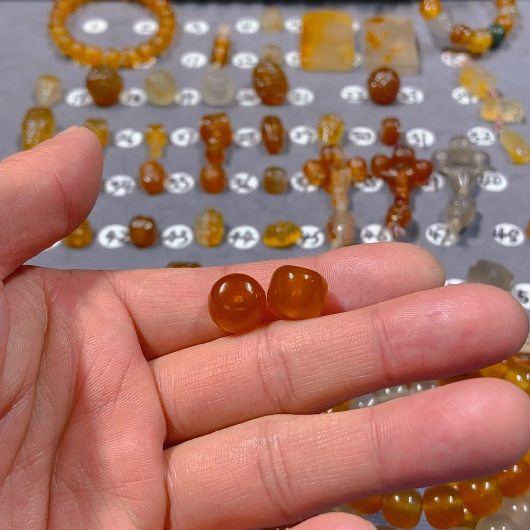 三***里玛瑙/玉髓颈饰合金珠