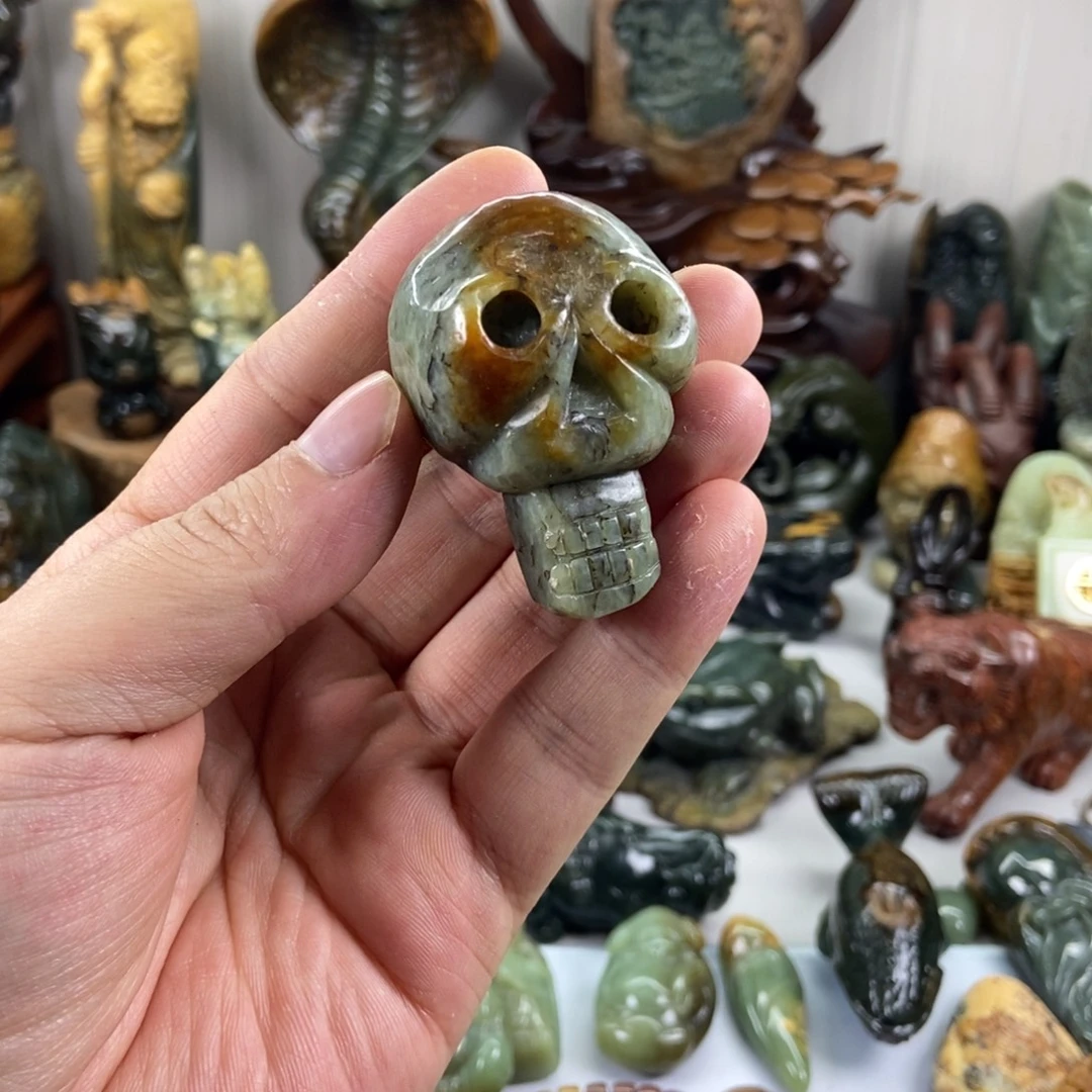 岫岩河磨玉（透闪石质玉）未镶嵌把件