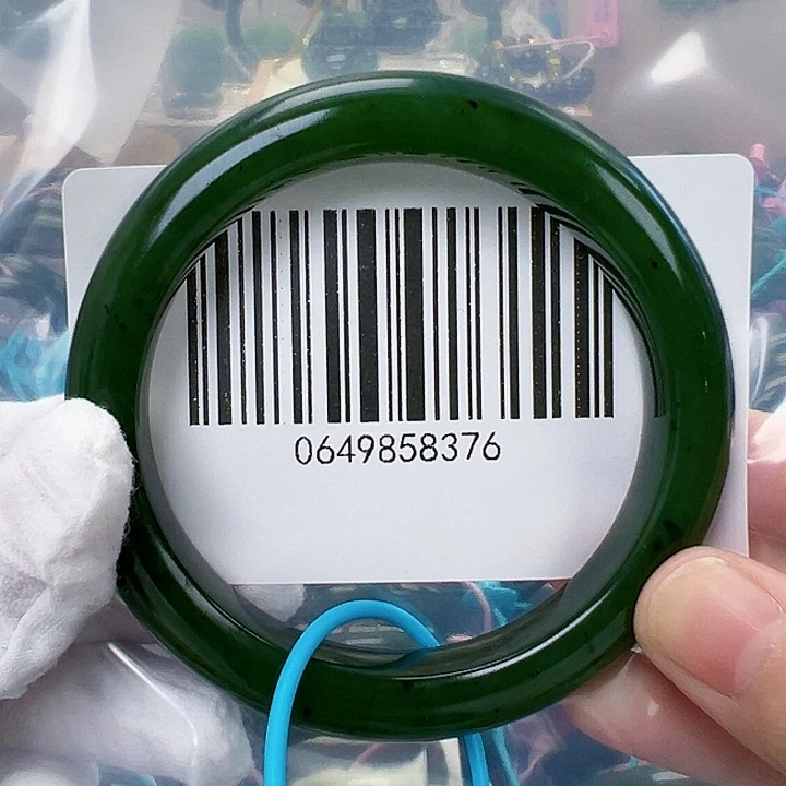 未镶嵌手镯和田玉微瑕5657