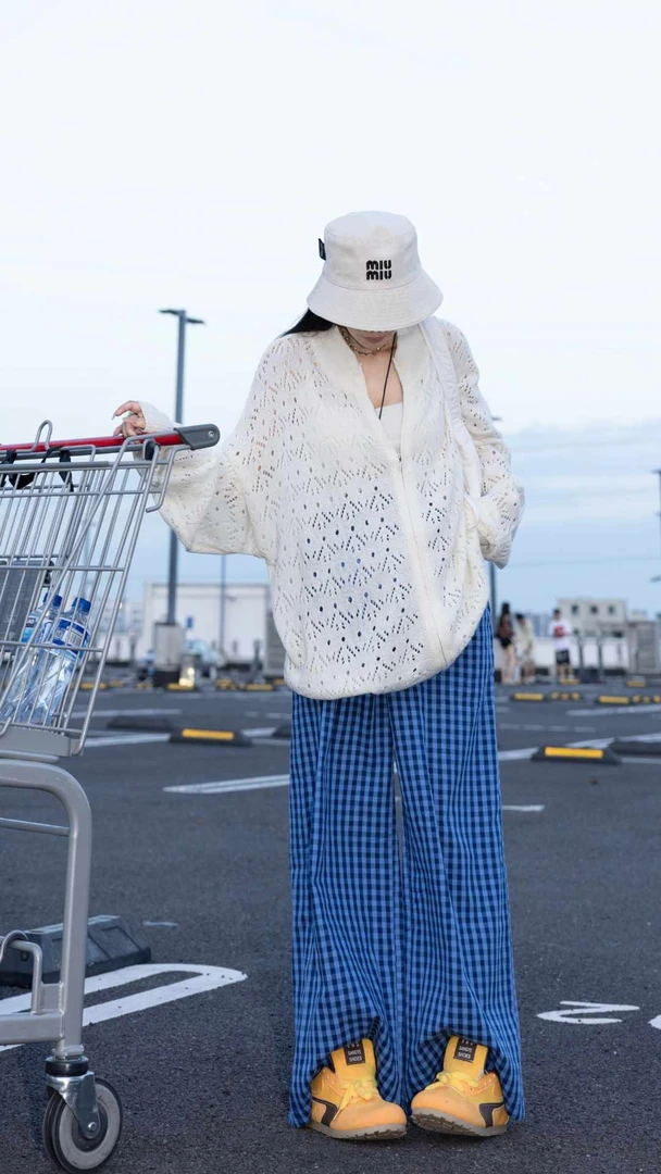 孕妇阔腿裤外穿休闲春秋季新款格子控时髦复古宽松抽绳长裤子早秋