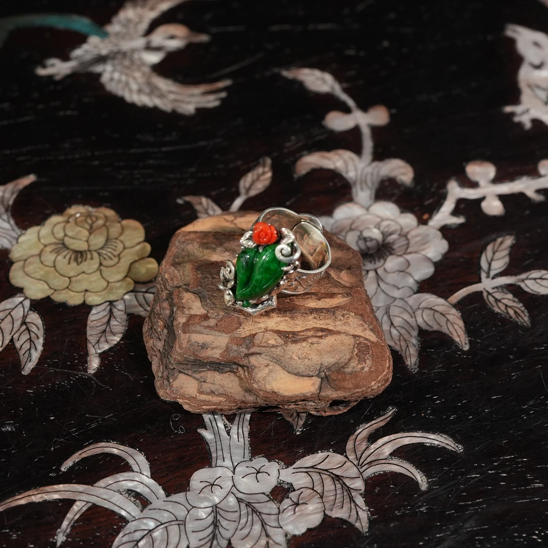 2.16香港王老板-翡翠镶嵌戒指2t89