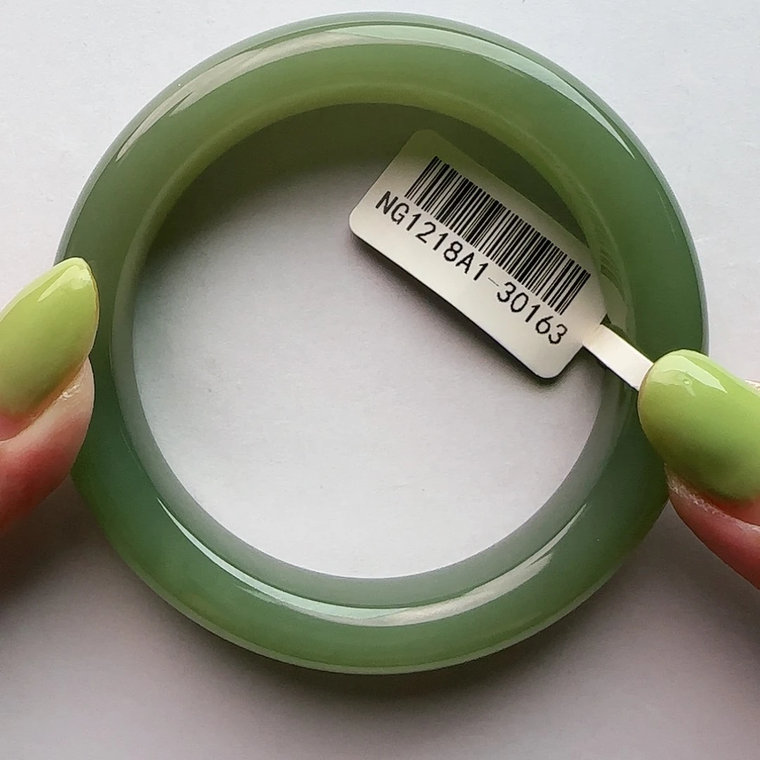 和田玉手镯未镶嵌?***a