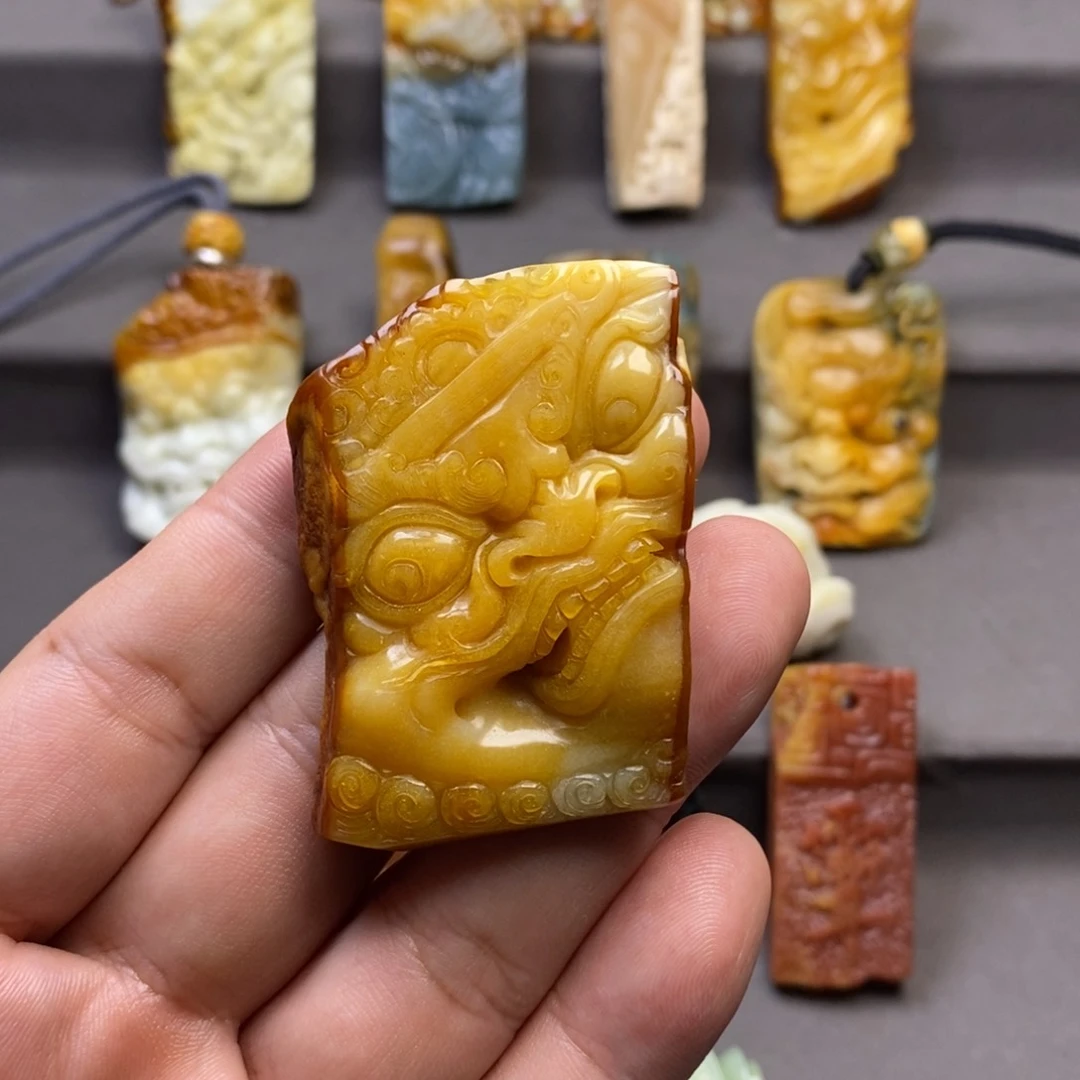 岫玉颈饰未镶嵌h****?挂件