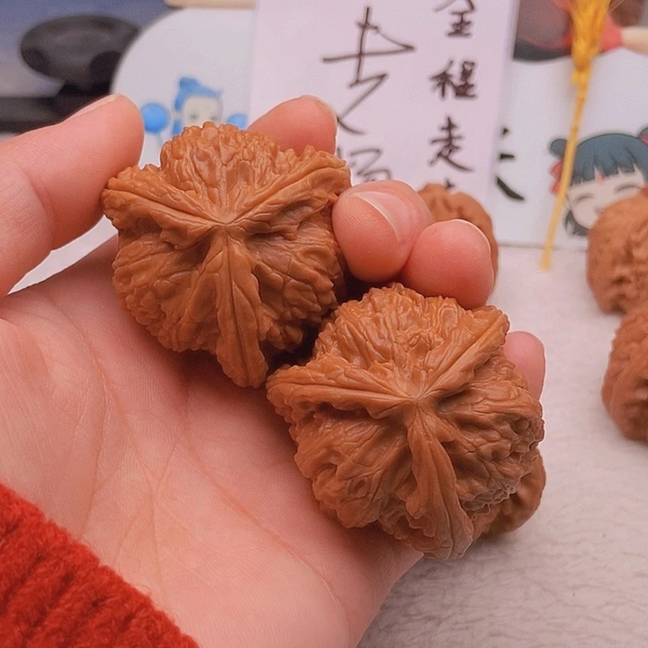 吊坠文玩核桃未**期三棱