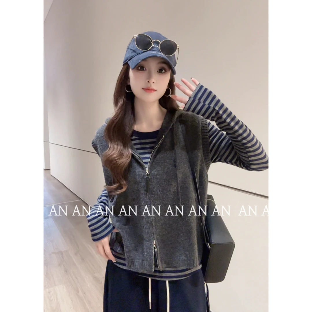 C09280洋气简约风宽松减龄针织衫叠穿连帽毛衣马甲外套