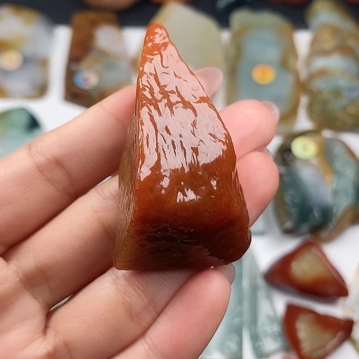 颈饰未镶嵌翡翠天然