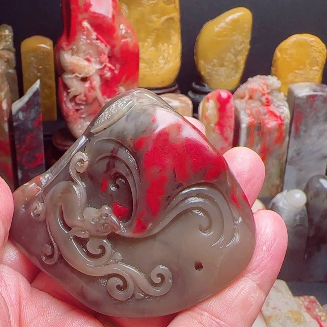 昌化石昌化鸡血石