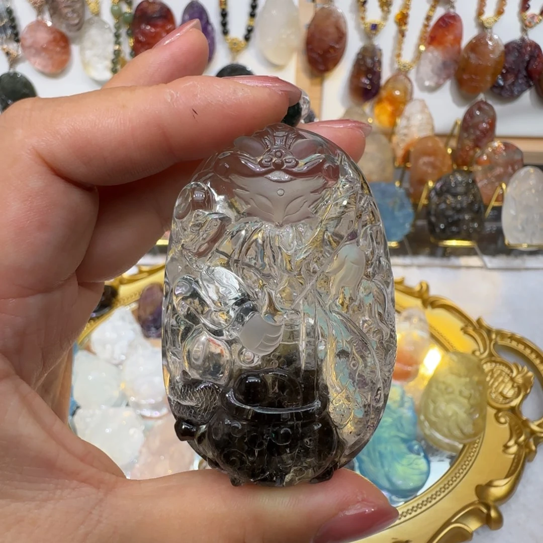 陨***铁未镶嵌颈饰水晶九尾狐