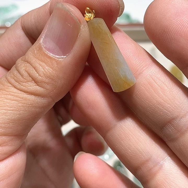 吊坠(不含链)18K金镶嵌翡翠