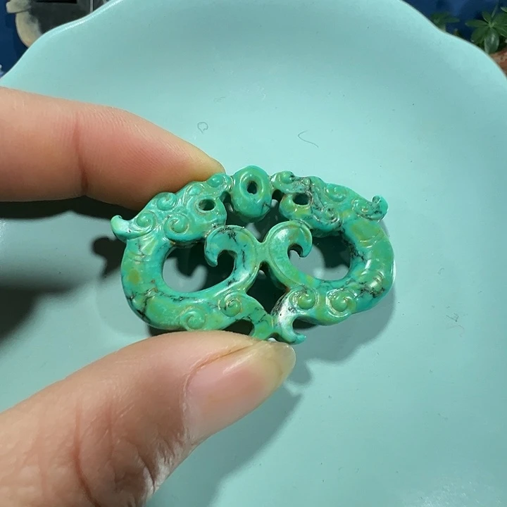 透闪石质玉未镶嵌挂件