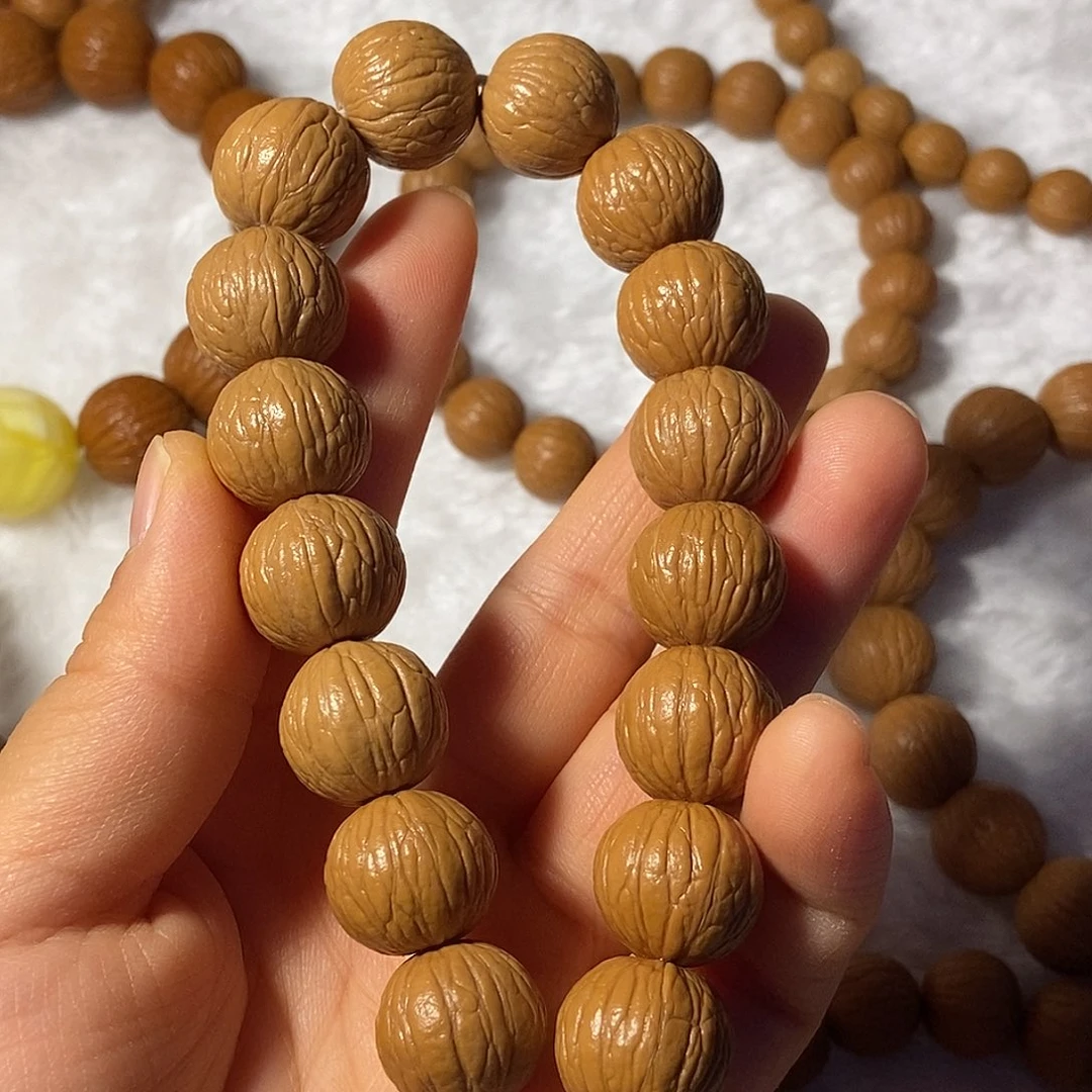 上***镭吊坠猴头核桃猴头核桃聚宝盆