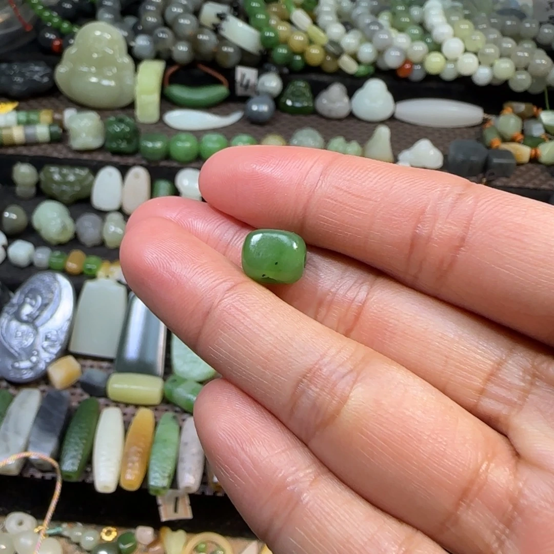 和田玉未镶嵌颈饰碧玉三通