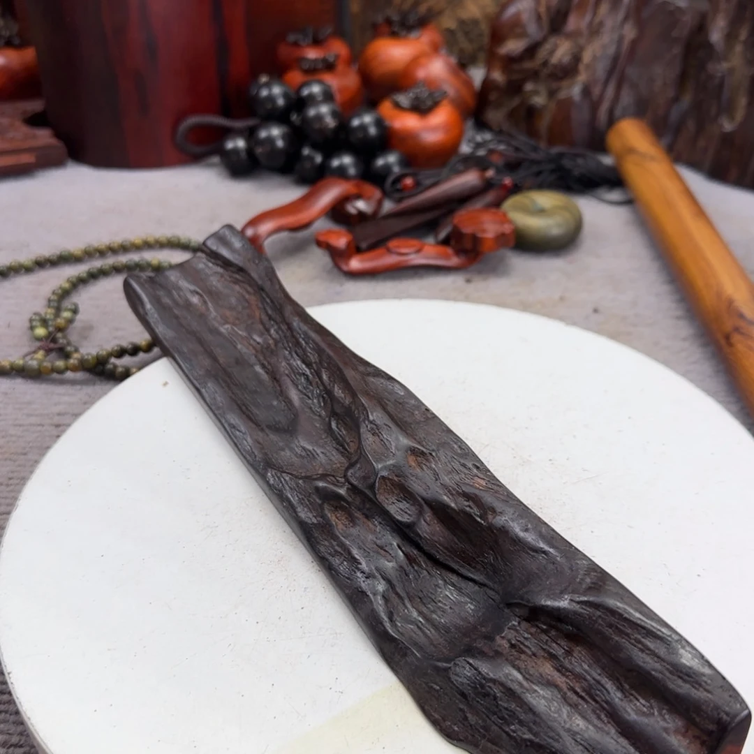 大果紫檀（缅甸花梨）青*