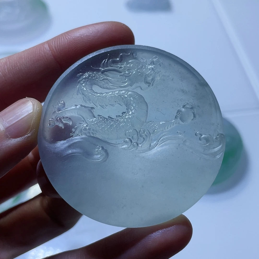 定制翡翠未镶嵌挂件