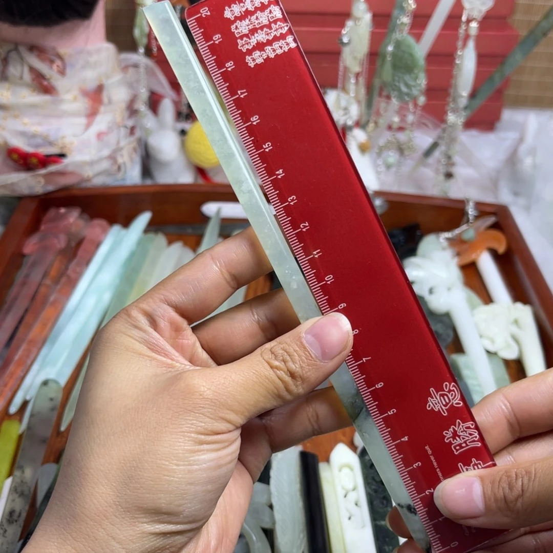 蛇纹石玉发饰未镶嵌