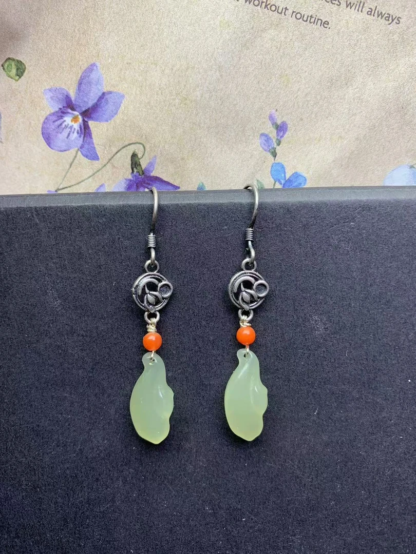 天然和田玉耳饰高端玉兰花S925纯银耳环经典雕刻复古小巧女F25