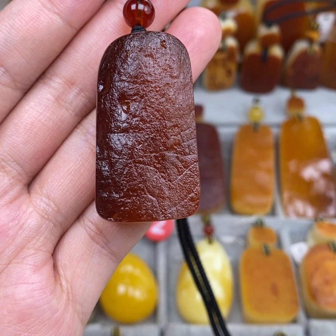 琥珀未镶嵌珠宝奇石