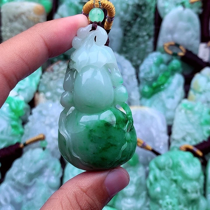 翡翠未镶嵌吊坠(不含链)吉****R