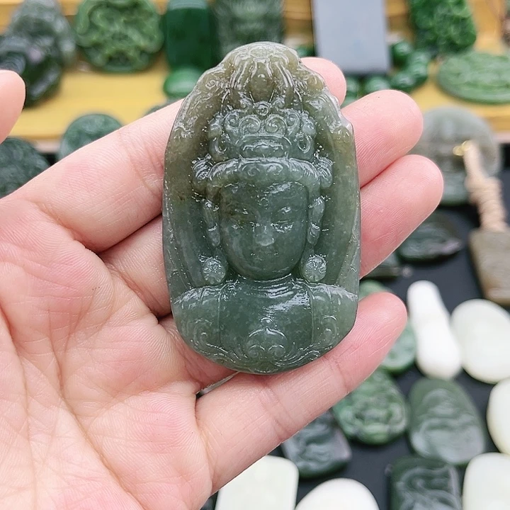 和田玉未镶嵌颈饰