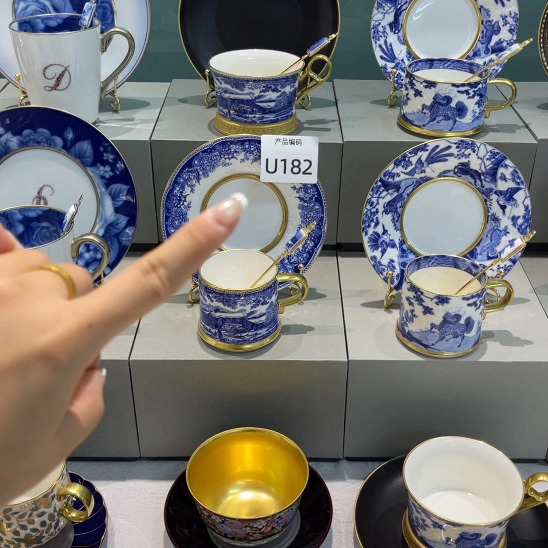 逍***遥哦哦哦哦哦哦哦哦