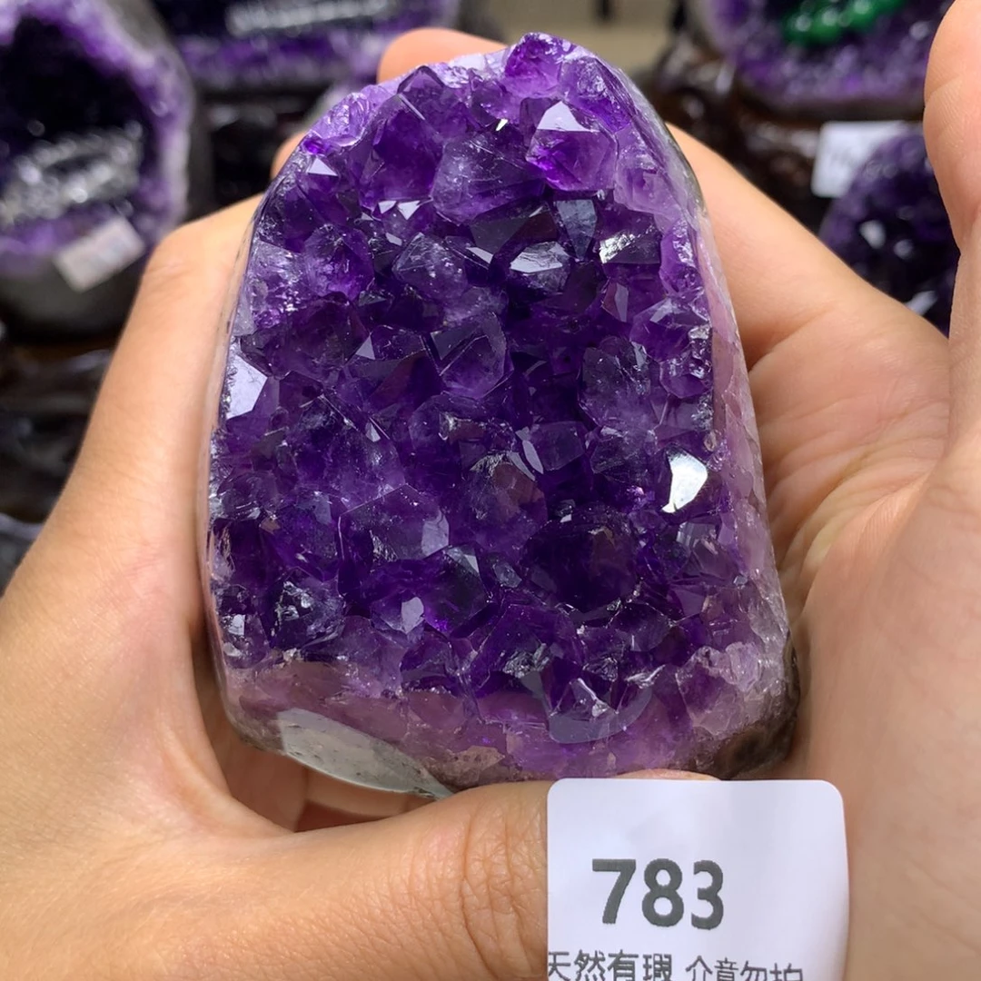 未镶嵌水晶大型摆件（非配饰）