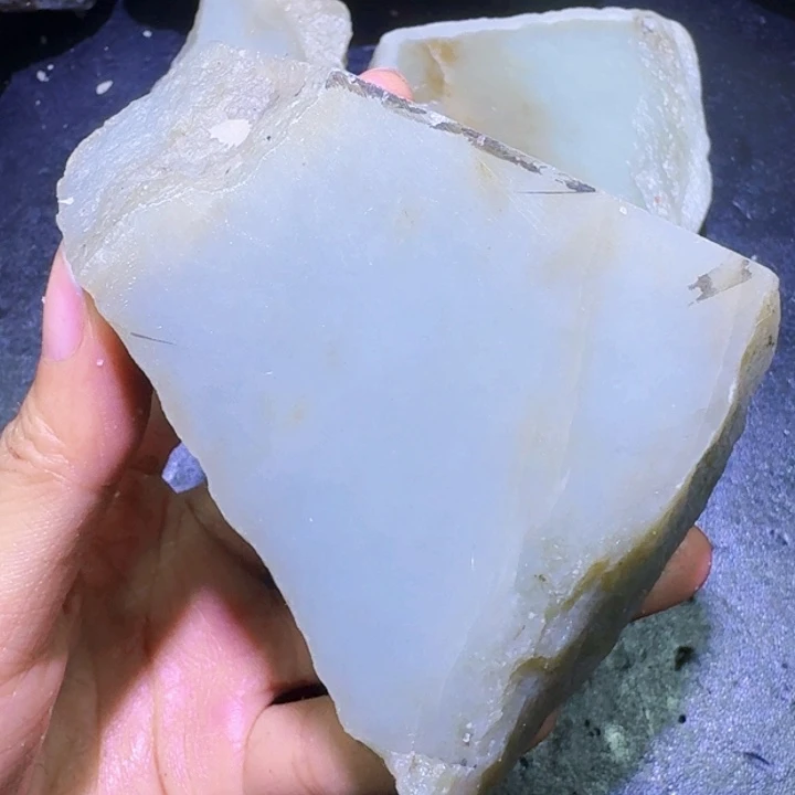 和田玉未镶嵌珠宝半成品