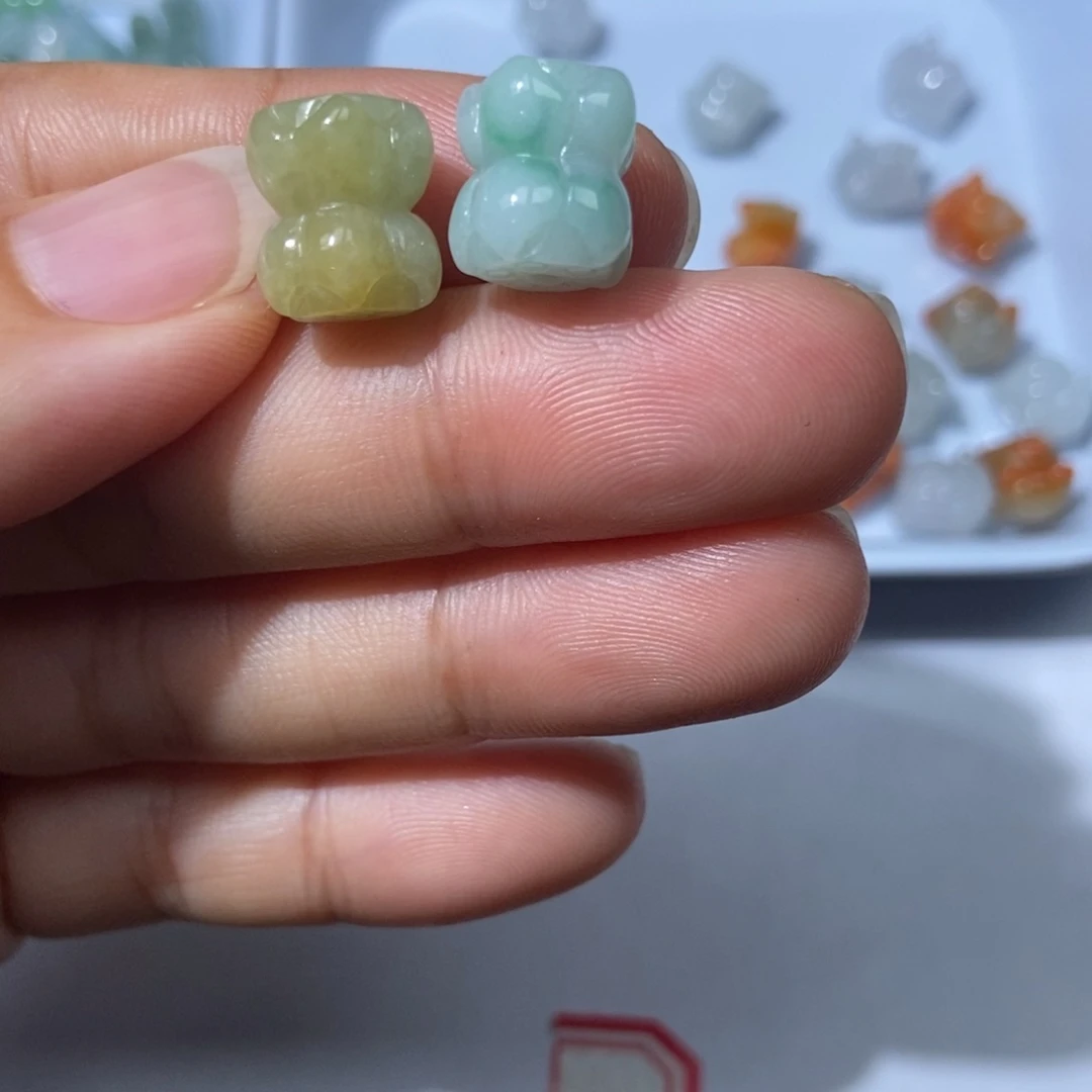 定制翡翠未镶嵌单个价格