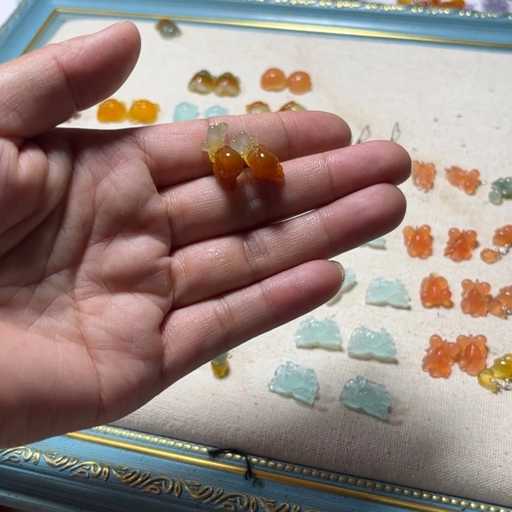 合金蛇纹石玉耳饰