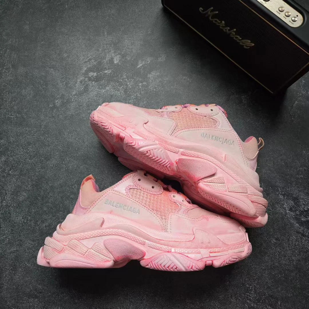 99新 Balenciaga/巴黎世家 36码 TRIPLE S 做旧粉 鞋