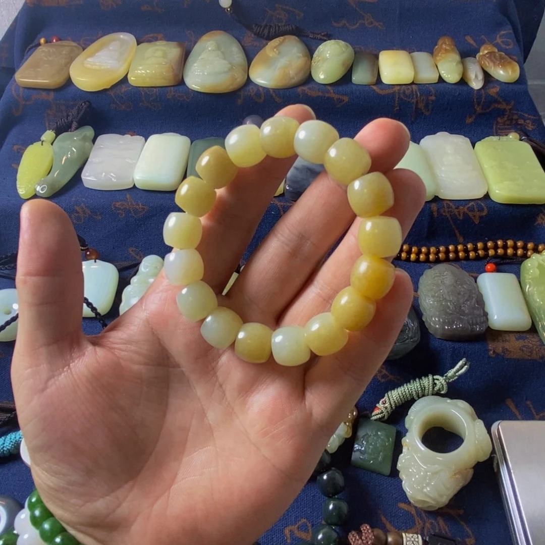 和田玉未镶嵌手链