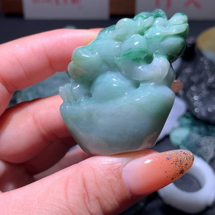 翡翠未镶嵌颈饰保真天然A货翡翠