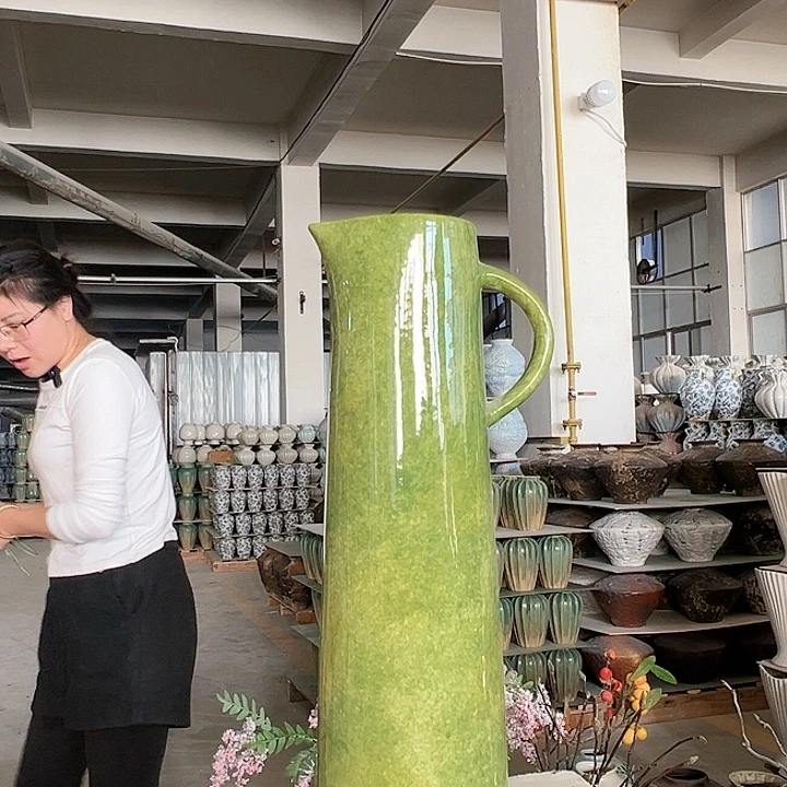 景德镇陶瓷花瓶工厂