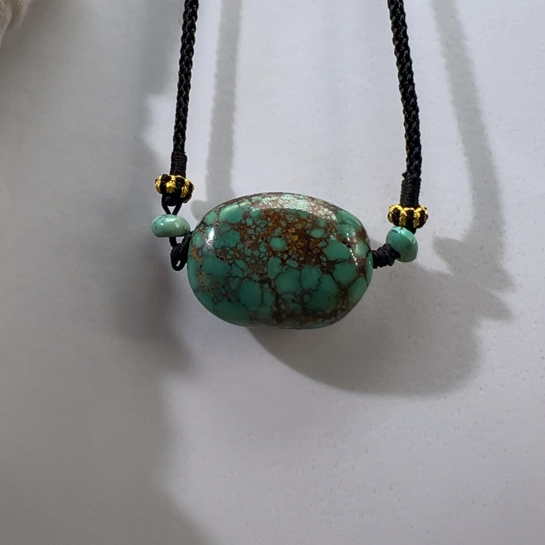 绿松石未镶嵌挂件