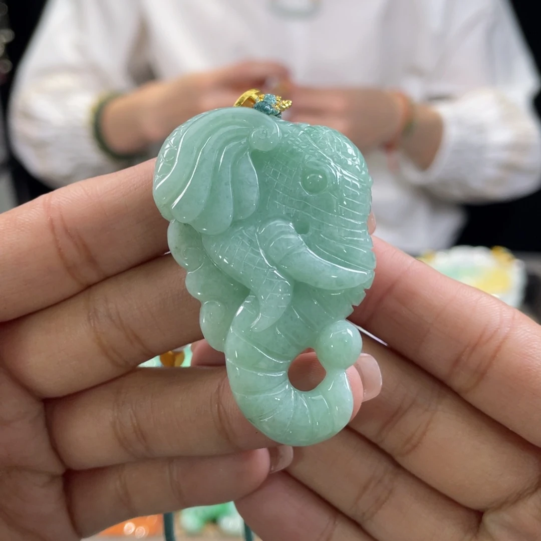 翡翠颈饰未镶嵌代编织