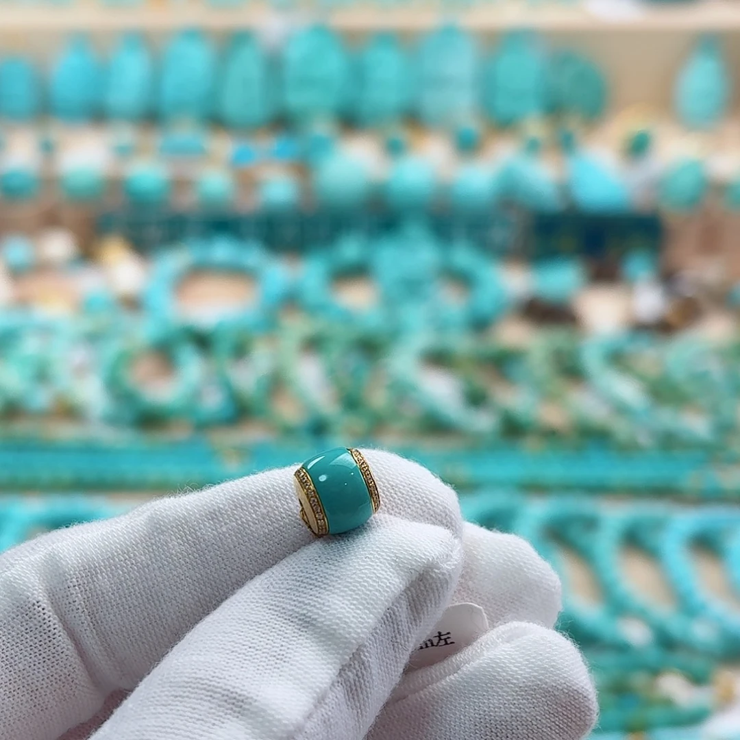 绿松石18K金镶嵌珠宝奇石