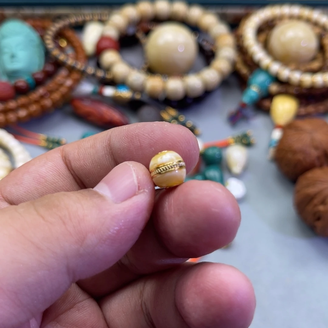 琥珀未镶嵌珠宝奇石29