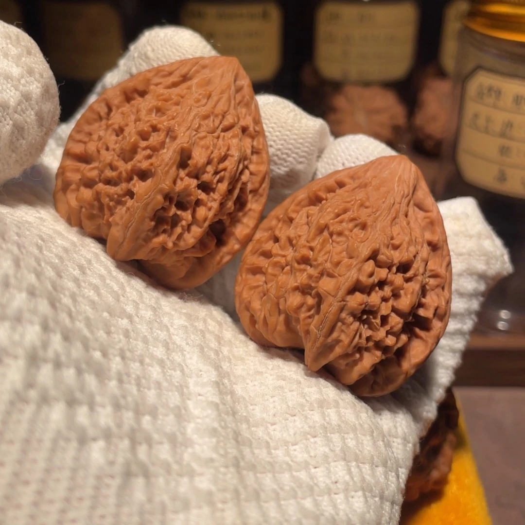 文玩核桃把件39三角磨盘