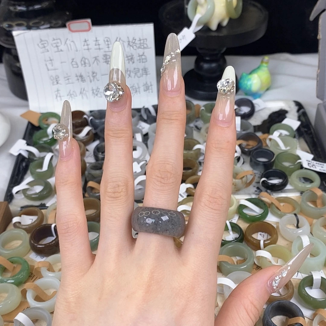 未镶嵌戒指和田玉z93烟灰点墨轮胎16.9