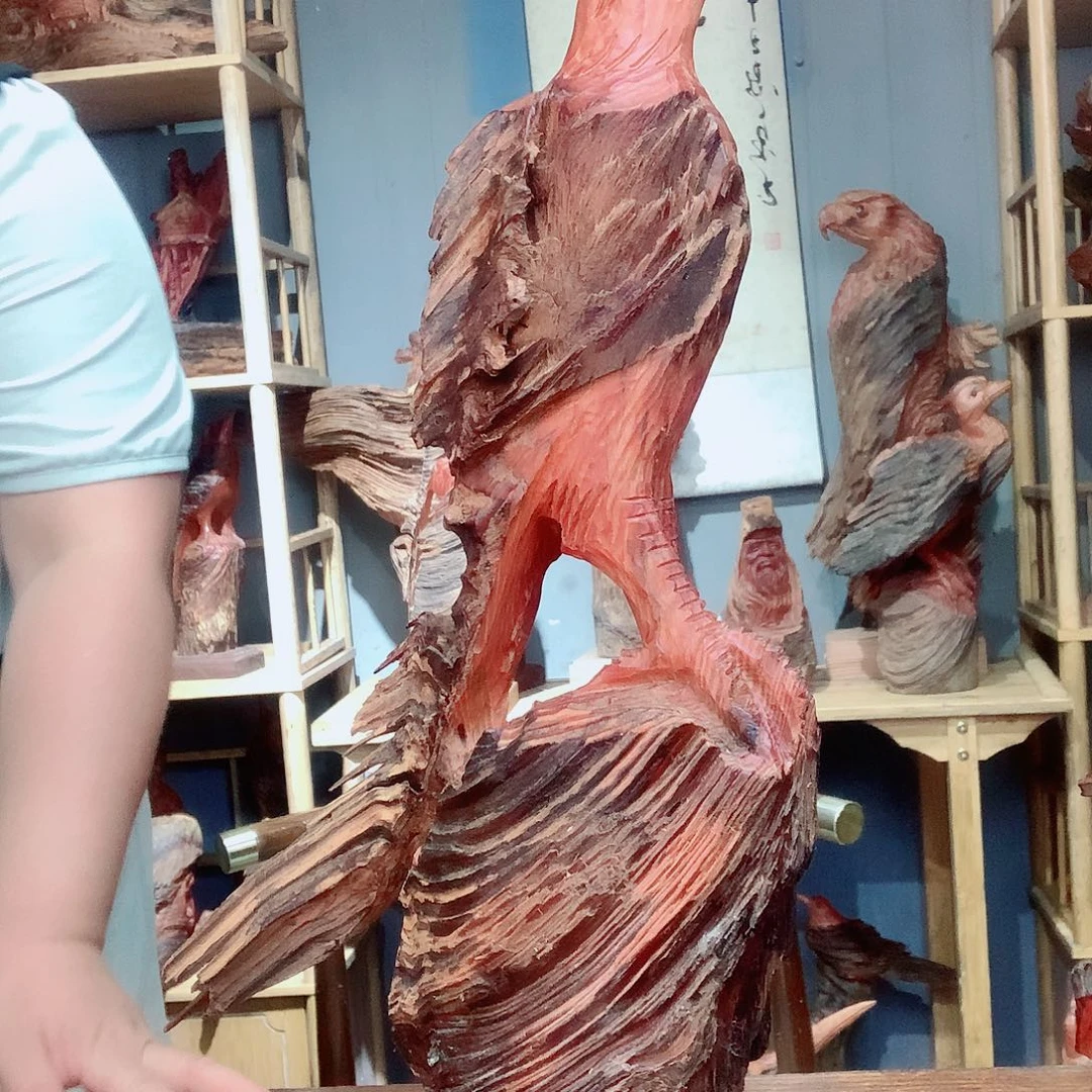 香榧木琥珀木随型雕小鸟